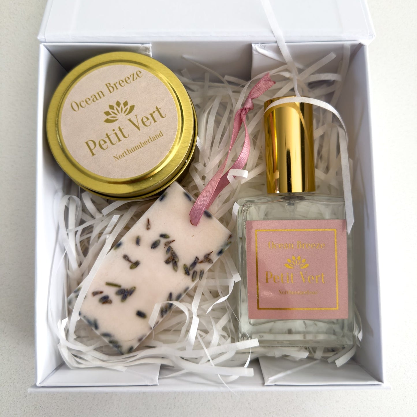 Petit Vert Ocean Breeze Candle and Room Spray Gift Box