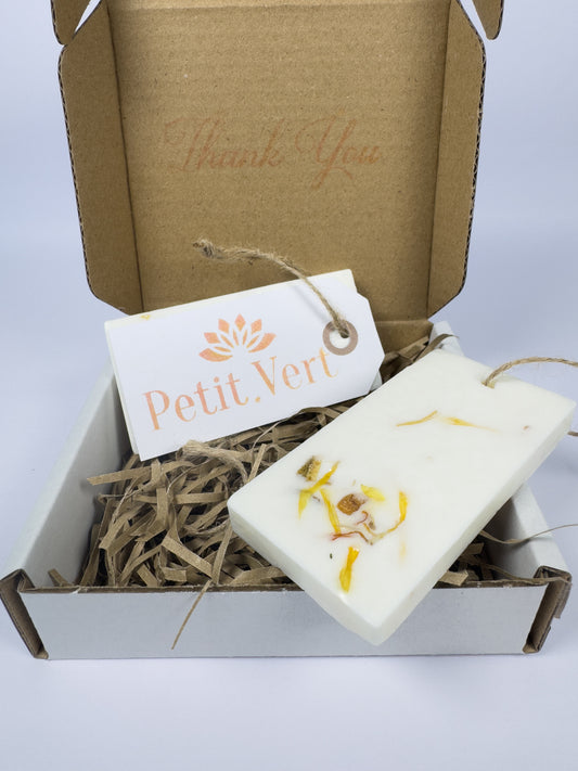 Petit Vert Nordic Retreat Soy Wax Scented Hanging Freshner